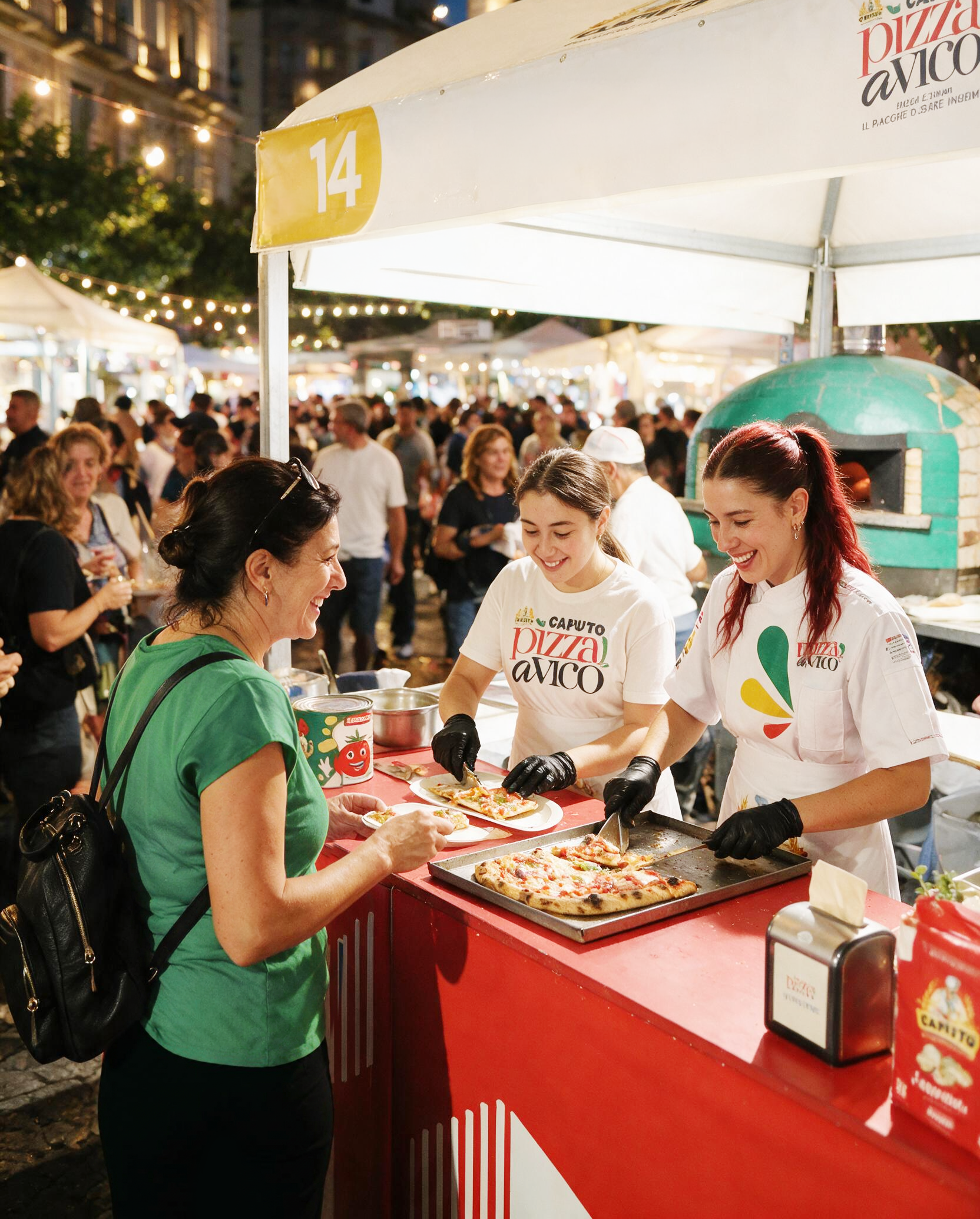 Il forno e i pizzaioli di Pizza a Vico
